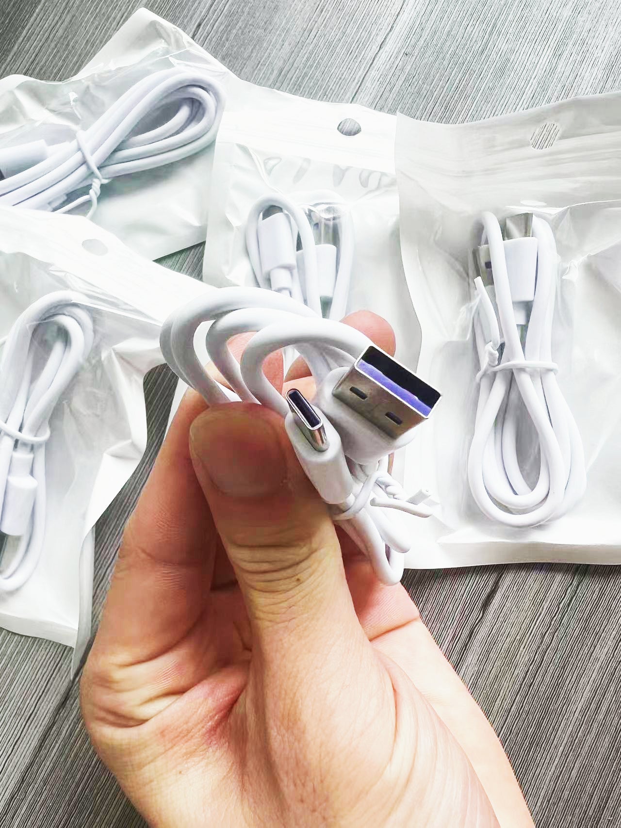 20/30/50 Pieces White USB Cable with USB input USB Type C output Wholesale 